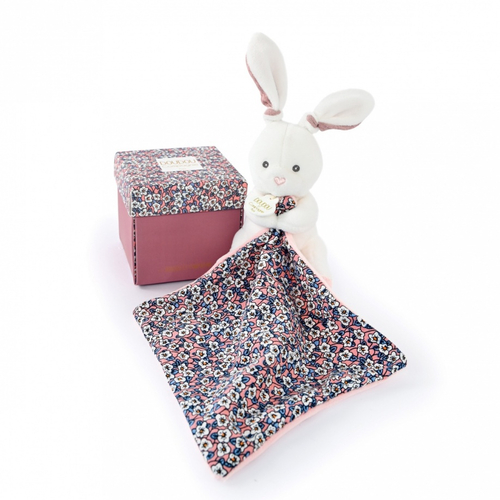 BOH'AIME Bunny Pink Plush With Comforter - რბილი სათამაშო პირსაწმენდით - image 1 | Labebe