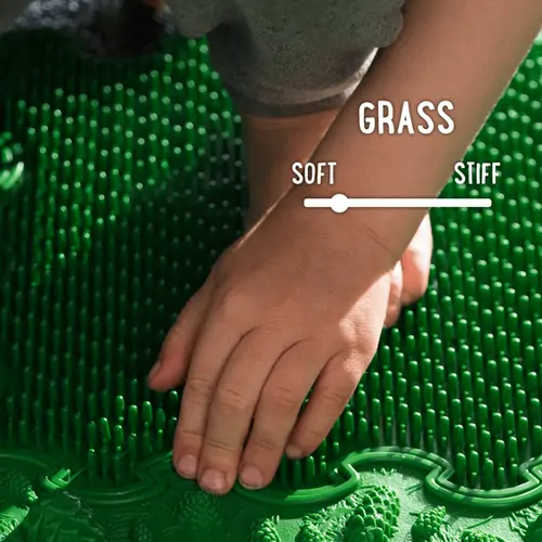 ORTOTO Grass / Soft (Dark Green) (1 pcs.-30*30 cm) - Коврик-пазл для сенсорного массажа стоп - изображение 2 | Labebe
