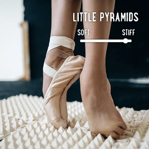ORTOTO Little Pyramids / Stiff (Dark Chocolate) (1 pcs.-30*30 cm) - ხალიჩა-ფაზლი ფეხების სენსორული მასაჟისთვის - image 2 | Labebe