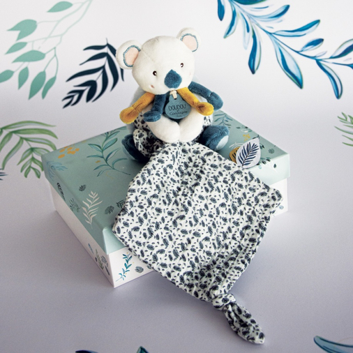 Yoca Le Koala Doll With Doudou - Мягкая игрушка с платочком - изображение 9 | Labebe