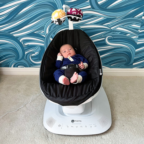 4moms mamaRoo5 infant seat Black - Multi-motion baby swing - image 9 | Labebe