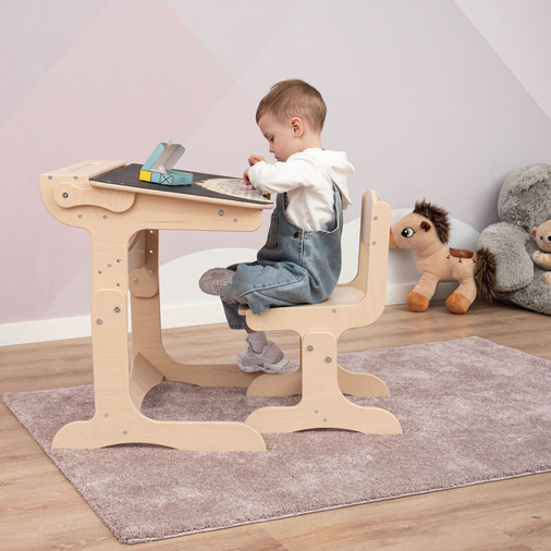 Toddler Desk - Wooden children's table - image 3 | Labebe